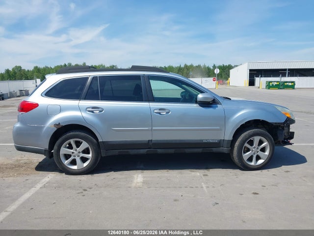 2014 Subaru Outback 2.5i Premium მანქანა იყიდება აუქციონზე, vin: 4S4BRGDCXE3227774, აუქციონის ნომერი: 12640180