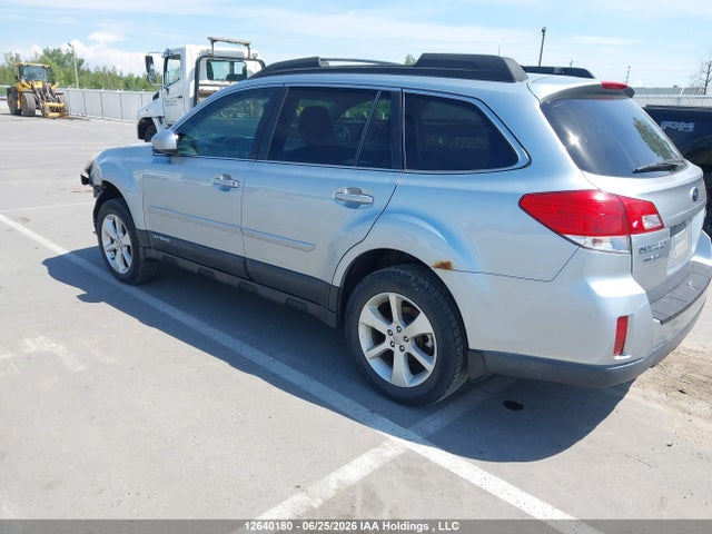 2014 Subaru Outback 2.5i Premium მანქანა იყიდება აუქციონზე, vin: 4S4BRGDCXE3227774, აუქციონის ნომერი: 12640180