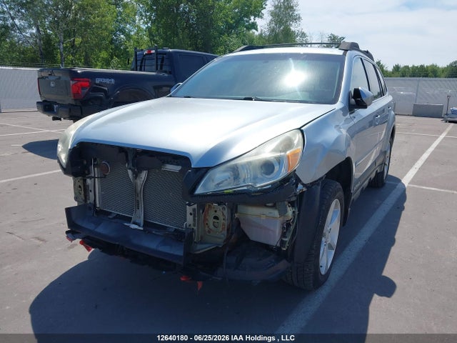 2014 Subaru Outback 2.5i Premium მანქანა იყიდება აუქციონზე, vin: 4S4BRGDCXE3227774, აუქციონის ნომერი: 12640180