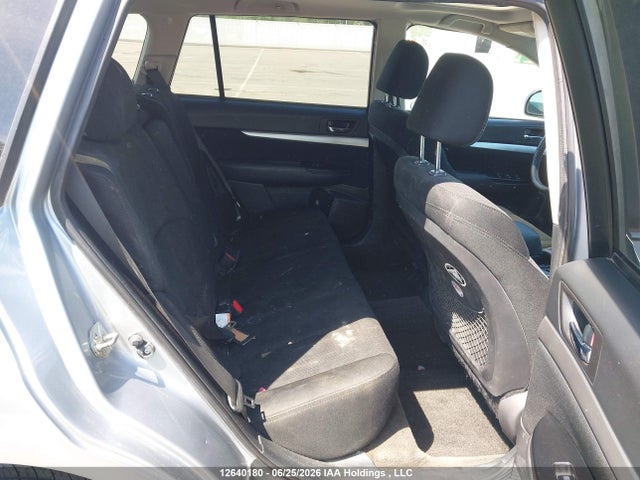 2014 Subaru Outback 2.5i Premium მანქანა იყიდება აუქციონზე, vin: 4S4BRGDCXE3227774, აუქციონის ნომერი: 12640180