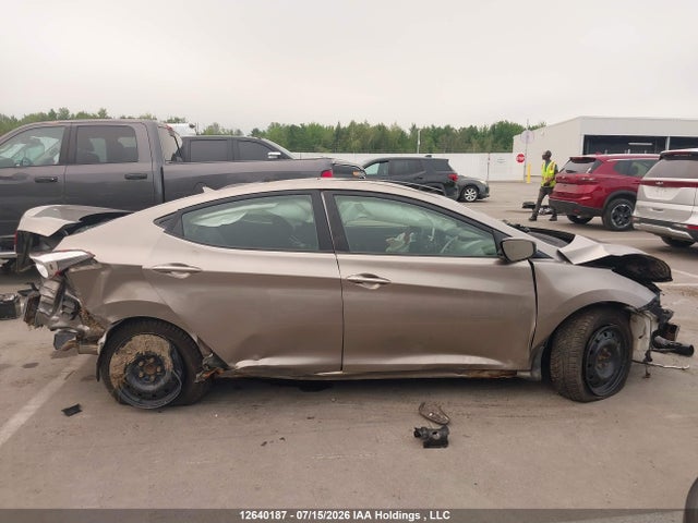 2013 Hyundai Elantra Limited მანქანა იყიდება აუქციონზე, vin: 5NPDH4AE9DH213050, აუქციონის ნომერი: 12640187