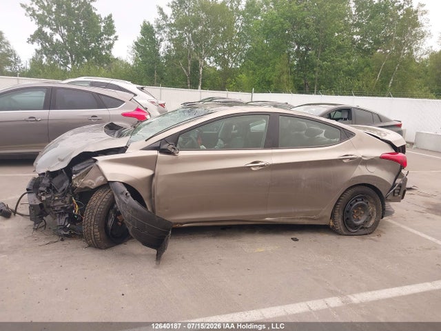 2013 Hyundai Elantra Limited მანქანა იყიდება აუქციონზე, vin: 5NPDH4AE9DH213050, აუქციონის ნომერი: 12640187