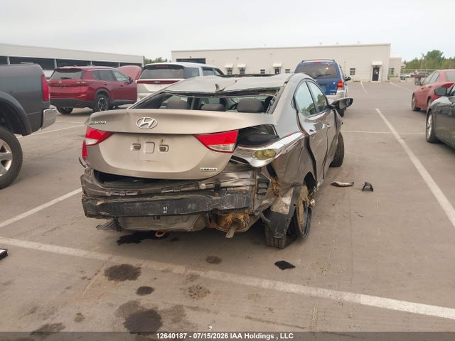 2013 Hyundai Elantra Limited მანქანა იყიდება აუქციონზე, vin: 5NPDH4AE9DH213050, აუქციონის ნომერი: 12640187