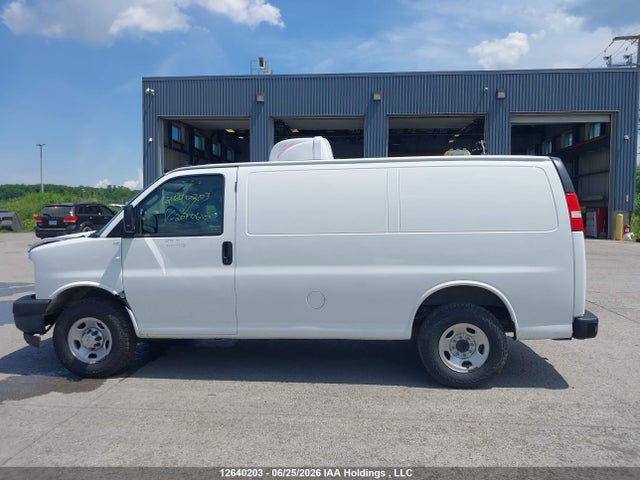 Chevrolet Express 2500 Work Van 2023 1GCWGAFP4P1207060 Image 15