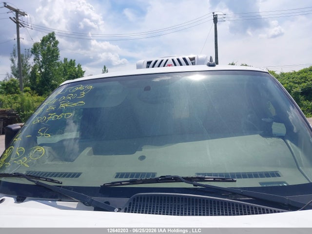 Chevrolet Express 2500 Work Van 2023 1GCWGAFP4P1207060 Image 18
