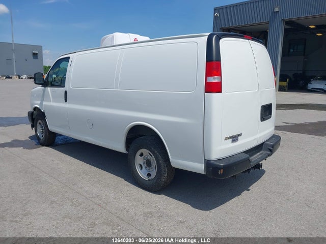 Chevrolet Express 2500 Work Van 2023 1GCWGAFP4P1207060 Image 3