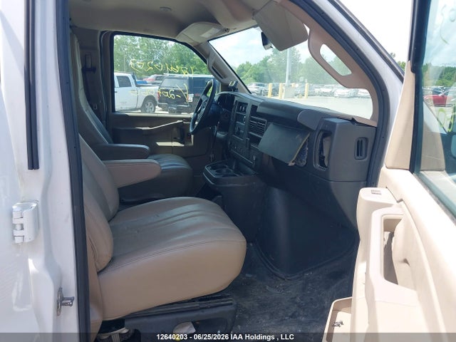 Chevrolet Express 2500 Work Van 2023 1GCWGAFP4P1207060 Image 5