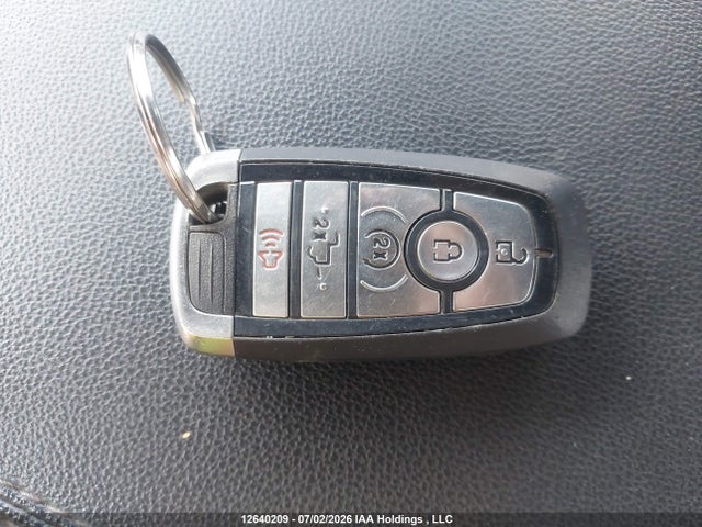 Продажа на аукционе авто 2023 Ford F150 Supercrew, vin: 1FTFW1ED3PFC38930, номер лота: 12640209