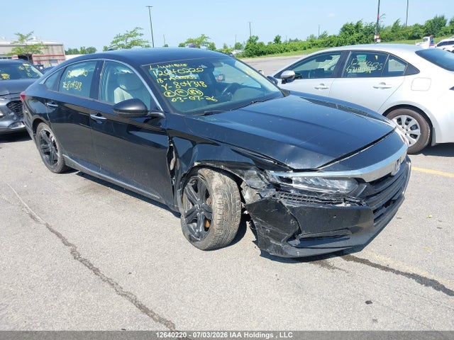 Honda Accord Touring 2018 1HGCV1F97JA804318 главное изображение