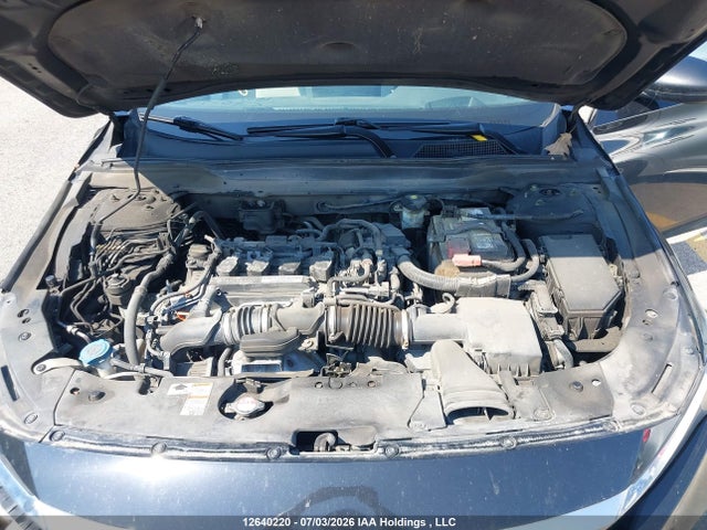 Honda Accord Touring 2018 1HGCV1F97JA804318 Image 10