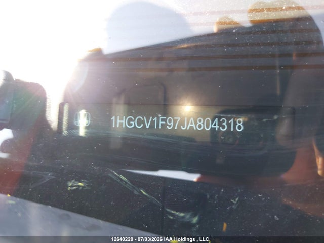 Honda Accord Touring 2018 1HGCV1F97JA804318 Image 19