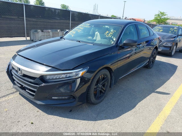 Honda Accord Touring 2018 1HGCV1F97JA804318 Image 2