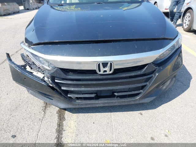 Honda Accord Touring 2018 1HGCV1F97JA804318 Image 20