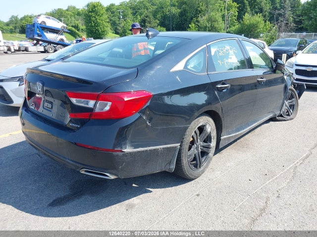 Honda Accord Touring 2018 1HGCV1F97JA804318 Image 4