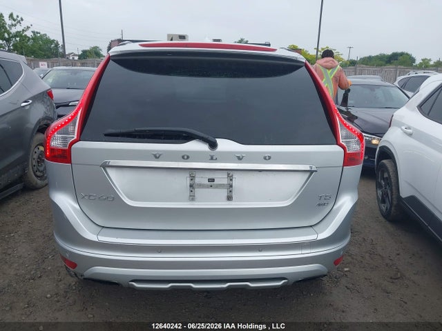 Volvo Xc60 T5 2016 YV4612RK1G2906693 Image 16