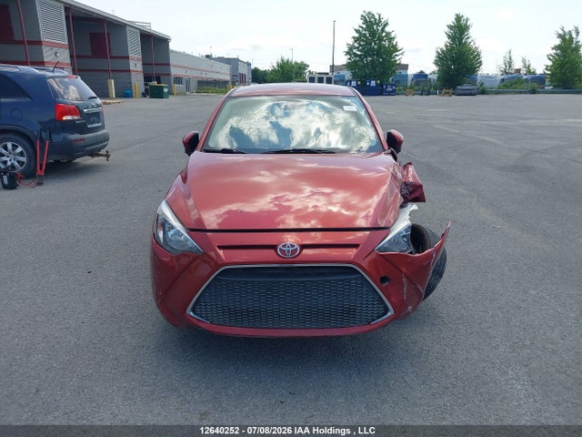 2020 Toyota Yaris Hatchback მანქანა იყიდება აუქციონზე, vin: 3MYDLBIV3LY710925, აუქციონის ნომერი: 12640252
