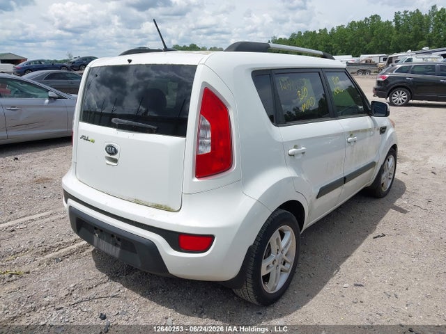 Продажа на аукционе авто 2013 Kia Soul 2u/2u Eco/4u/4u Burner/4u Luxury/4u Retro, vin: KNDJT2A61D7542120, номер лота: 12640253