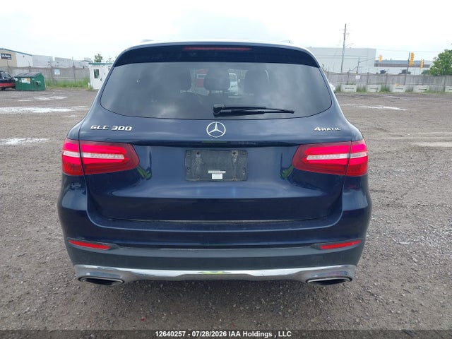 12640257 :رقم المزاد ، WDC0G4KB4HV000402 vin ، 2017 Mercedes-benz Glc 300 4matic مزاد بيع
