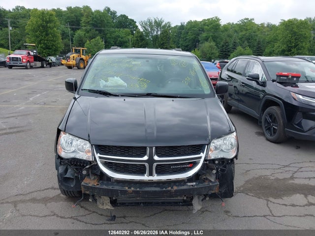 12640292 :رقم المزاد ، 2C4RDGDG0HR792762 vin ، 2017 Dodge Grand Caravan Crew مزاد بيع