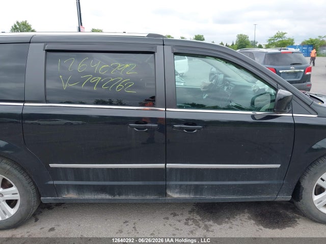 12640292 :رقم المزاد ، 2C4RDGDG0HR792762 vin ، 2017 Dodge Grand Caravan Crew مزاد بيع