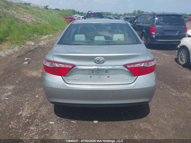 2015 Toyota Camry Le/xle/se/xse მანქანა იყიდება აუქციონზე, vin: 4T1BF1FK7FU927466, აუქციონის ნომერი: 12640327
