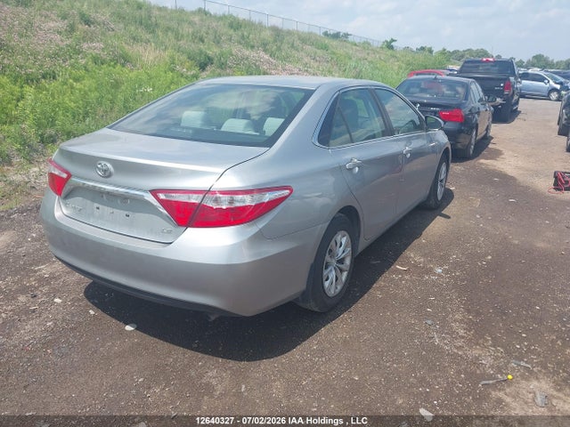 2015 Toyota Camry Le/xle/se/xse მანქანა იყიდება აუქციონზე, vin: 4T1BF1FK7FU927466, აუქციონის ნომერი: 12640327