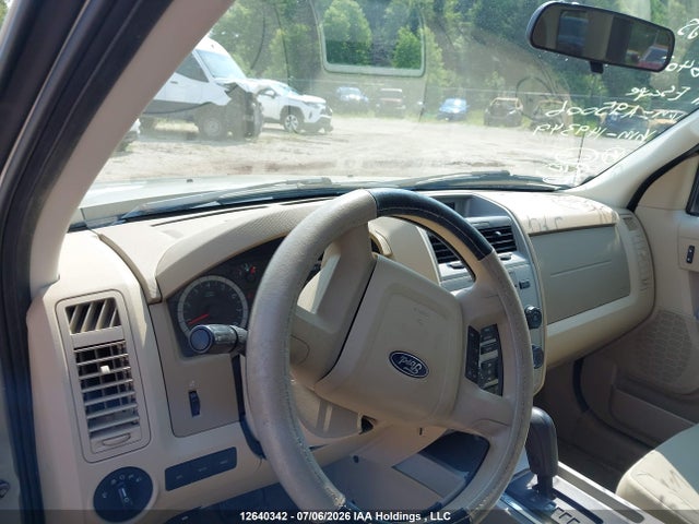 12640342 :رقم المزاد ، 1FMCU9DG1BKA95006 vin ، 2011 Ford Escape مزاد بيع