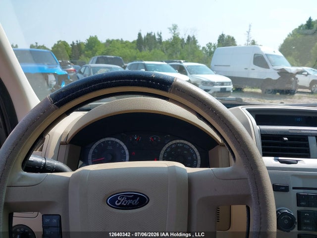 12640342 :رقم المزاد ، 1FMCU9DG1BKA95006 vin ، 2011 Ford Escape مزاد بيع