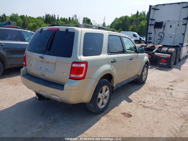 12640342 :رقم المزاد ، 1FMCU9DG1BKA95006 vin ، 2011 Ford Escape مزاد بيع