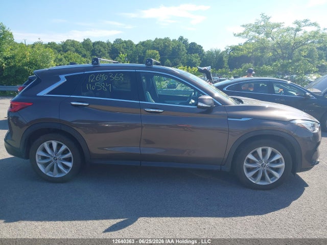 3PCAJ5M39KF110584 Infiniti Qx50 Essential/pure