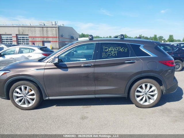 3PCAJ5M39KF110584 Infiniti Qx50 Essential/pure