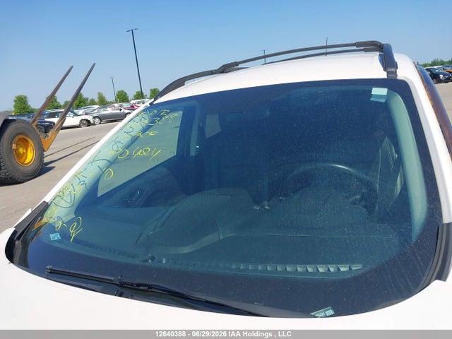12640388 :رقم المزاد ، 1FMCU0HD3JUB90424 vin ، 2018 Ford Escape Sel مزاد بيع