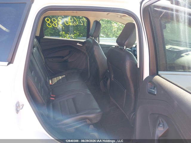 12640388 :رقم المزاد ، 1FMCU0HD3JUB90424 vin ، 2018 Ford Escape Sel مزاد بيع