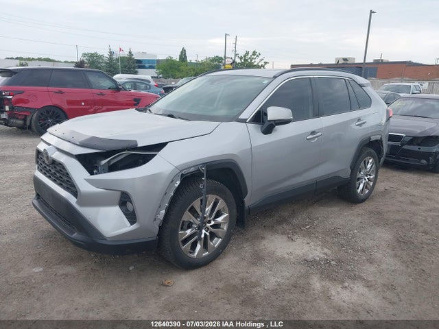 Toyota Rav4 Xle 2020 2T3R1RFV3LW124176 Image 2