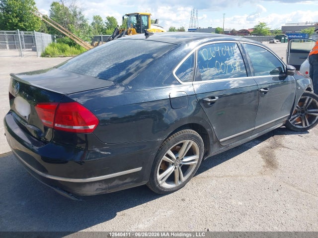 2012 Volkswagen Passat Sel მანქანა იყიდება აუქციონზე, vin: 1VWCH7A37CC007342, აუქციონის ნომერი: 12640411