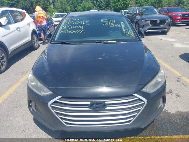 Hyundai ELANTRA GL 2018 KMHD84LF6JU650765 Image 13