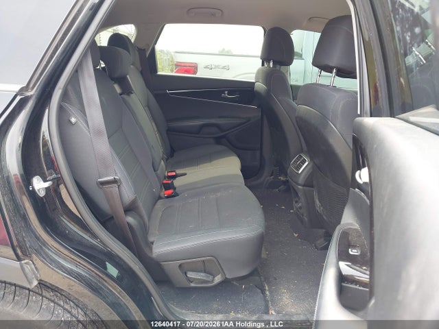 12640417 :رقم المزاد ، 5XYPGDA11HG270871 vin ، 2017 Kia Sorento 2.0l Lx Turbo مزاد بيع