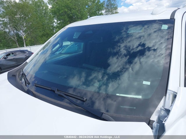 2025 Chevrolet Suburban K1500 Ls მანქანა იყიდება აუქციონზე, vin: 1GNS6BRD2SR130537, აუქციონის ნომერი: 12640442