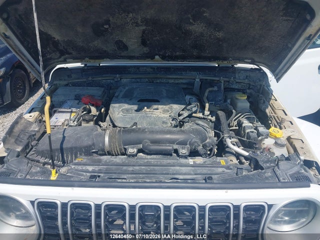 1C4PJXEN2RW116965 Jeep Wrangler 4-door Sahara