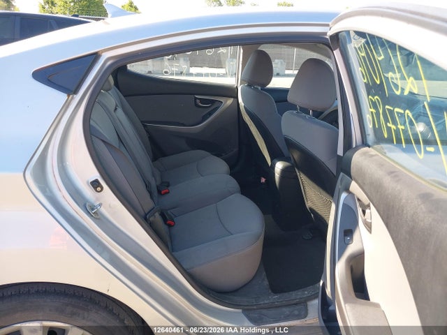 12640461 :رقم المزاد ، 5NPDH4AE4CH077876 vin ، 2012 Hyundai Elantra مزاد بيع