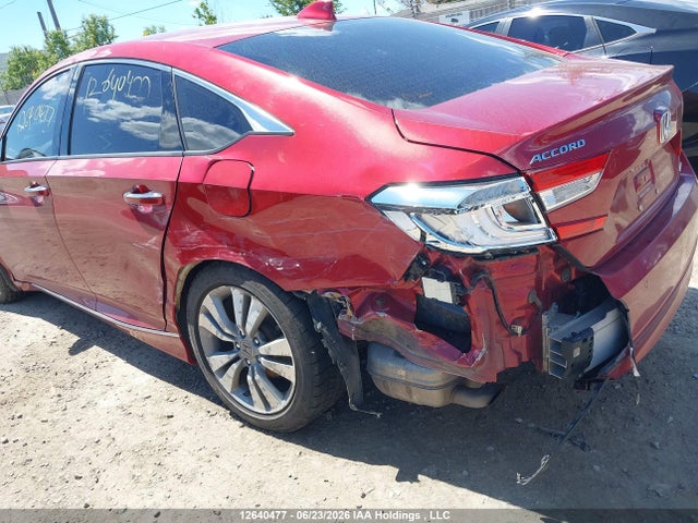 Продаж на аукціоні авто 2018 Honda Accord Touring, vin: 1HGCV1F98JA810158, номер лоту: 12640477