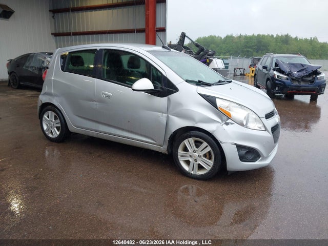 2015 Chevrolet Spark 1lt Cvt მანქანა იყიდება აუქციონზე, vin: KL8CD6S93FC766479, აუქციონის ნომერი: 12640482