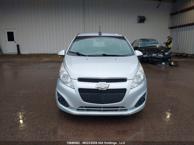 2015 Chevrolet Spark 1lt Cvt მანქანა იყიდება აუქციონზე, vin: KL8CD6S93FC766479, აუქციონის ნომერი: 12640482