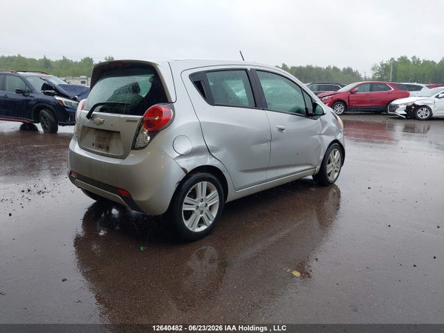 2015 Chevrolet Spark 1lt Cvt მანქანა იყიდება აუქციონზე, vin: KL8CD6S93FC766479, აუქციონის ნომერი: 12640482