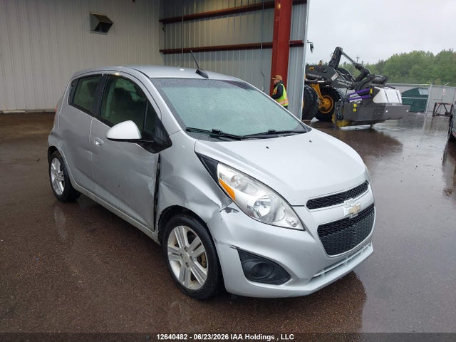 2015 Chevrolet Spark 1lt Cvt მანქანა იყიდება აუქციონზე, vin: KL8CD6S93FC766479, აუქციონის ნომერი: 12640482