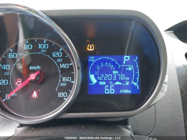 2015 Chevrolet Spark 1lt Cvt მანქანა იყიდება აუქციონზე, vin: KL8CD6S93FC766479, აუქციონის ნომერი: 12640482