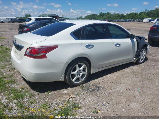 2013 Nissan Altima 2.5/2.5 S/2.5 Sl/2.5 Sv მანქანა იყიდება აუქციონზე, vin: 1N4AL3AP8DN417101, აუქციონის ნომერი: 12640486
