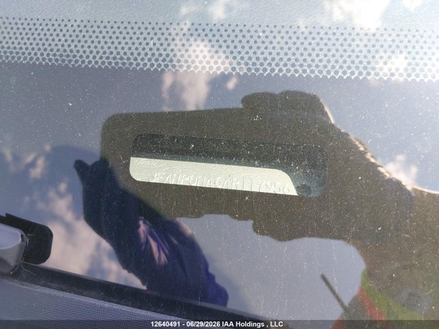 2010 Ford Fusion Se მანქანა იყიდება აუქციონზე, vin: 3FAHP0HA6AR117956, აუქციონის ნომერი: 12640491