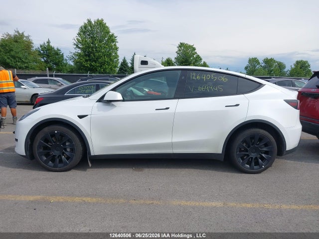 LRWYGDEEXRC669945 Tesla Model Y Long Range
