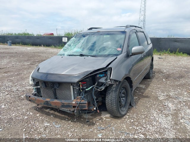 Продажа на аукционе авто 2004 Toyota Sienna Ce/le, vin: 5TDZA23C34S037472, номер лота: 12640530